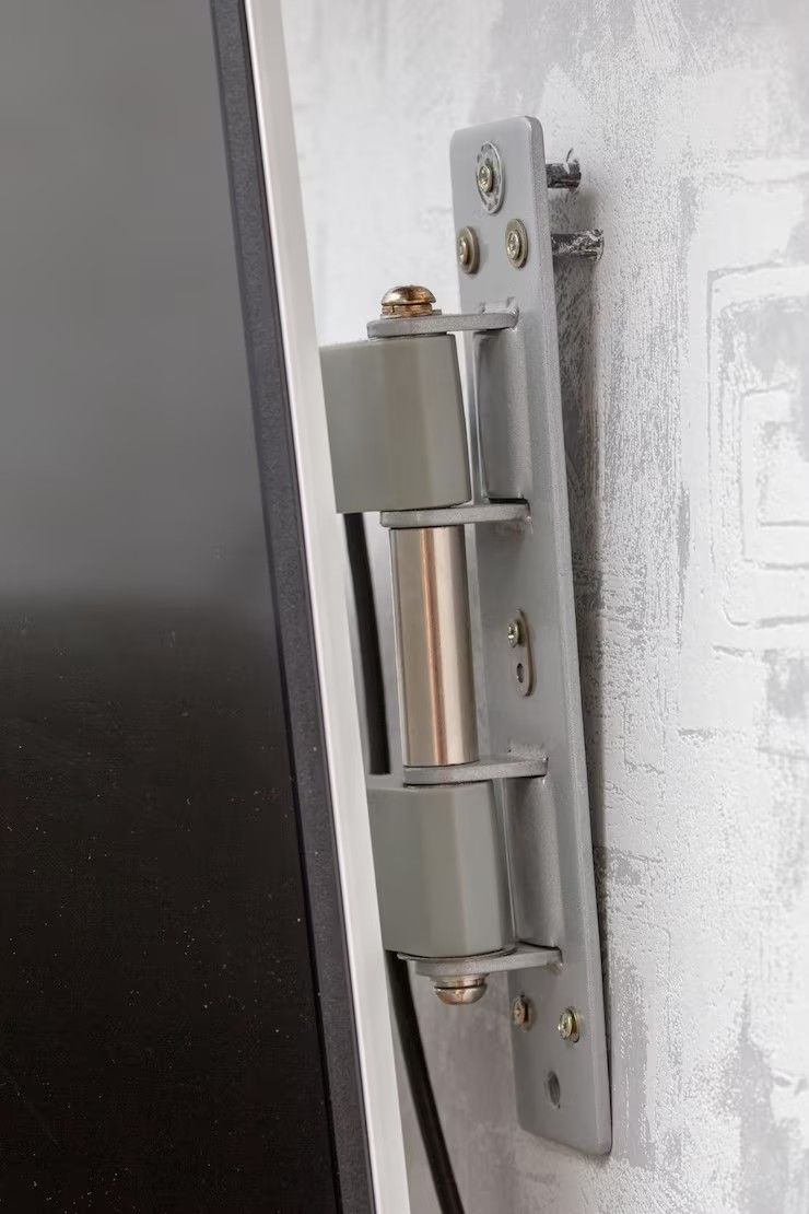 Residential safe installation service